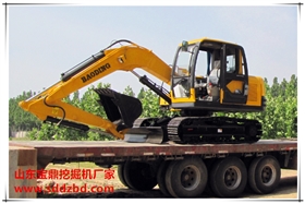 山東寶鼎挖掘機(jī)廠家小型挖掘機(jī)械產(chǎn)品