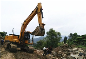 寶鼎150小型挖掘機(jī)