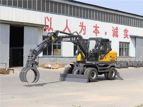 120抓木機.jpg