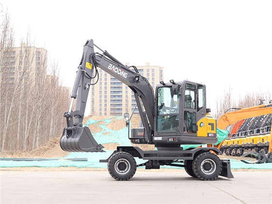 寶鼎75D挖掘機.jpg