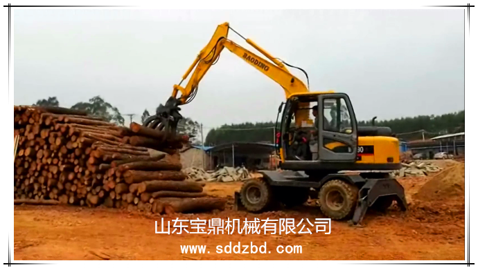 山東寶鼎機械輪式小型挖掘機械