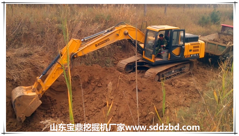 山東寶鼎挖掘機(jī)小型挖掘機(jī)械產(chǎn)品