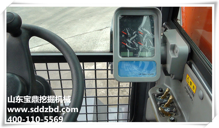 山東寶鼎挖掘機(jī)械