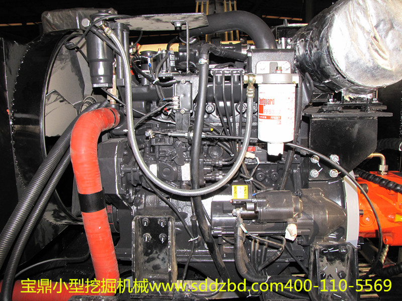 寶鼎挖掘機(jī)械發(fā)動機(jī)