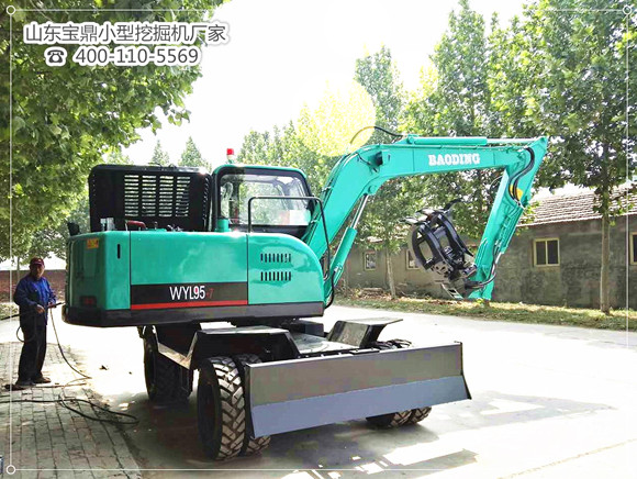 山東寶鼎小型挖掘機生產廠家抓木機產品