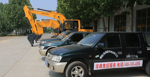 寶鼎小型挖掘機廠家
