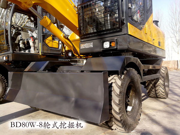 寶鼎輪式挖掘機廠家