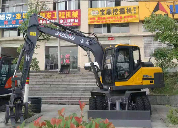 寶鼎抓木機(jī)廠家江西吉安銷售點(diǎn).jpg
