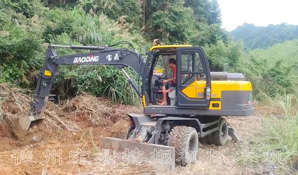 輪式挖掘機95車型.jpg
