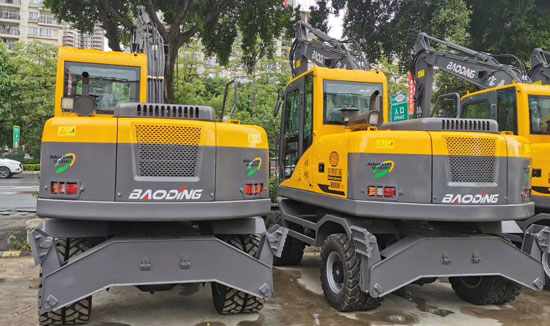 寶鼎95輪式挖掘機(jī)車型.jpg